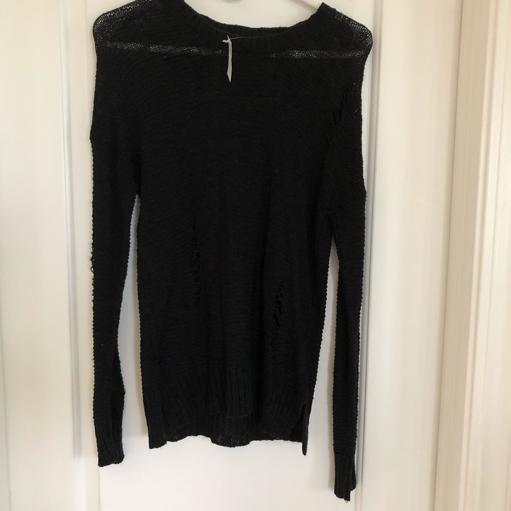 Black Distressed Lon Sleeve Top